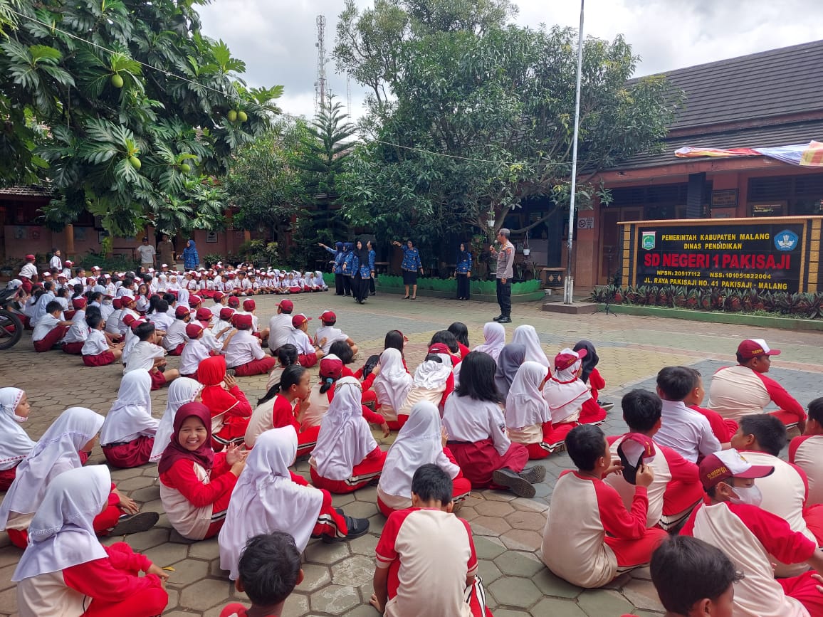 Cegah Perilaku Bullying Sejak Dini, Polisi di Malang Lakukan Penyuluhan ke Sekolah