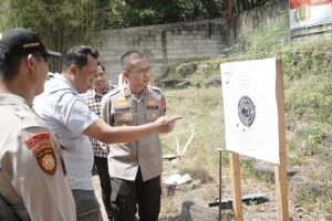 Polres Ponorogo Melaksanakan Latihan Menembak Bagi Anggotanya